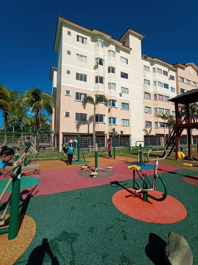 بورت ديكسون Delima Hotel & Homestay المظهر الخارجي الصورة